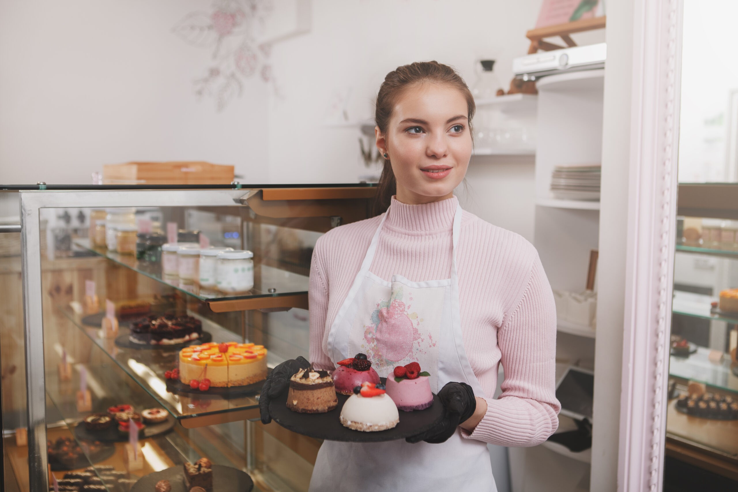 Tres equipos que no deben faltar en un negocio de postres